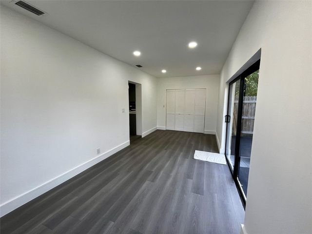 10901 NW 41st Dr, Coral Springs, FL 33065