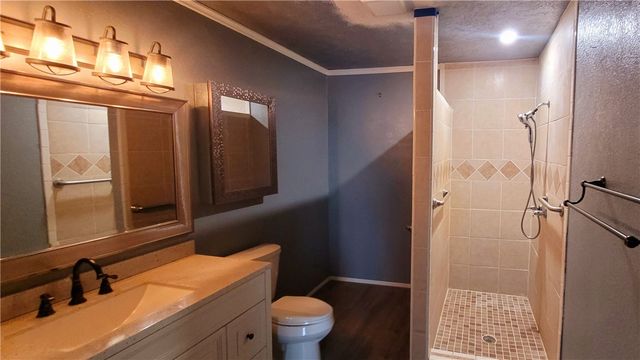 1101 Jefferson, Alice, TX 78332