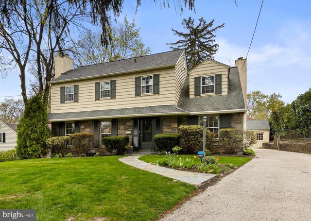 421 SAINT DAVIDS RD, Wayne, PA 19087
