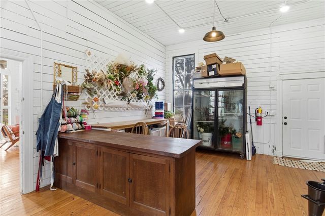 9 Locust Avenue, Farmington, AR 72730