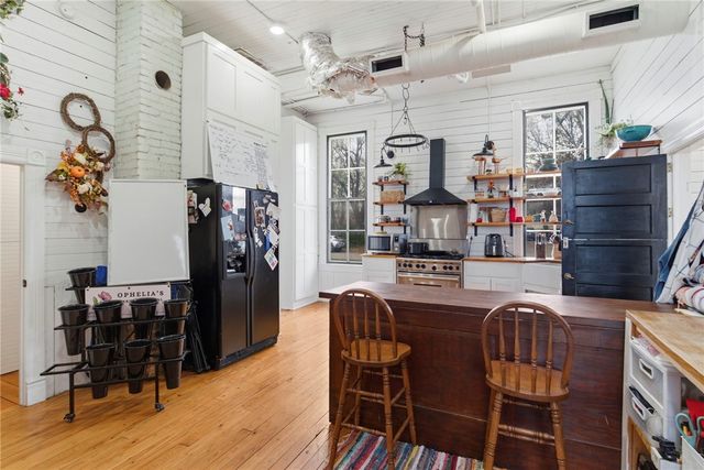 9 Locust Avenue, Farmington, AR 72730