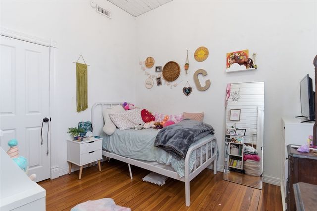 9 Locust Avenue, Farmington, AR 72730