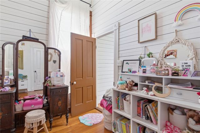 9 Locust Avenue, Farmington, AR 72730