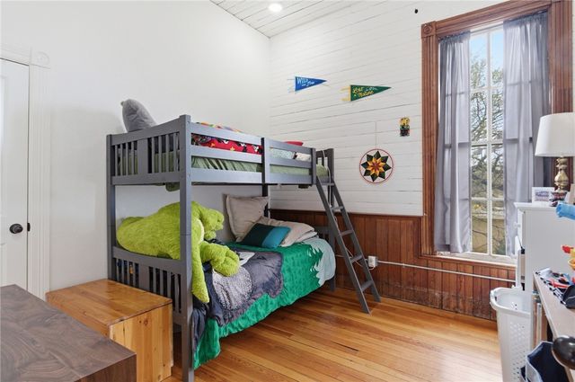 9 Locust Avenue, Farmington, AR 72730