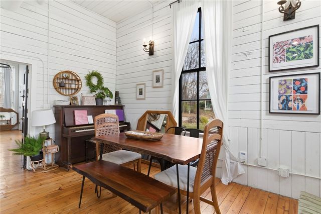 9 Locust Avenue, Farmington, AR 72730