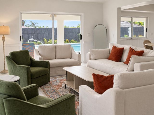 2614 Amherst Lane, Lake Worth Beach, FL 33460