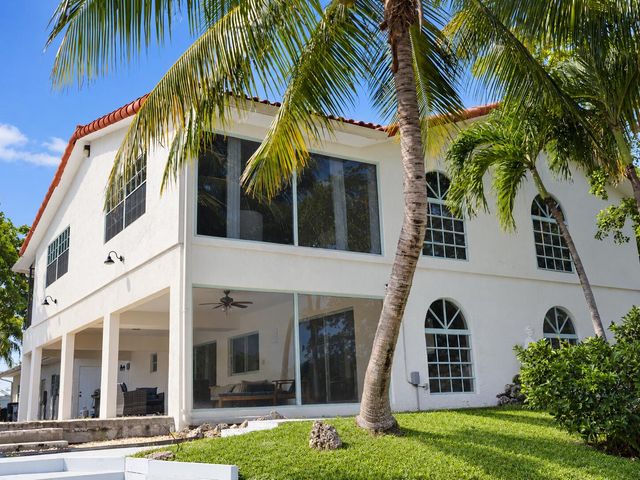2614 Amherst Lane, Lake Worth Beach, FL 33460