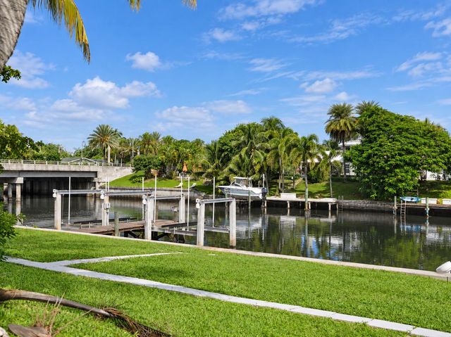 2614 Amherst Lane, Lake Worth Beach, FL 33460