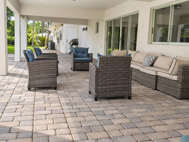 2614 Amherst Lane, Lake Worth Beach, FL 33460