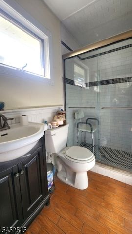 16 Lloyd Ave, Branchville Boro, NJ 07826