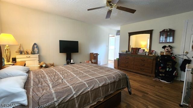 16 Lloyd Ave, Branchville Boro, NJ 07826