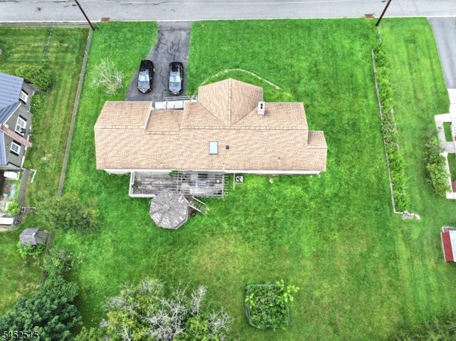 16 Lloyd Ave, Branchville Boro, NJ 07826