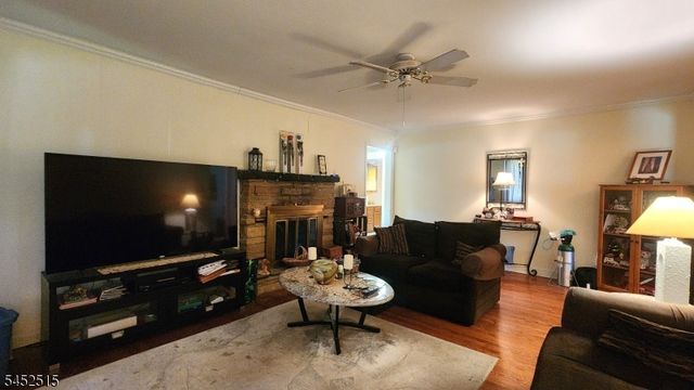 16 Lloyd Ave, Branchville Boro, NJ 07826