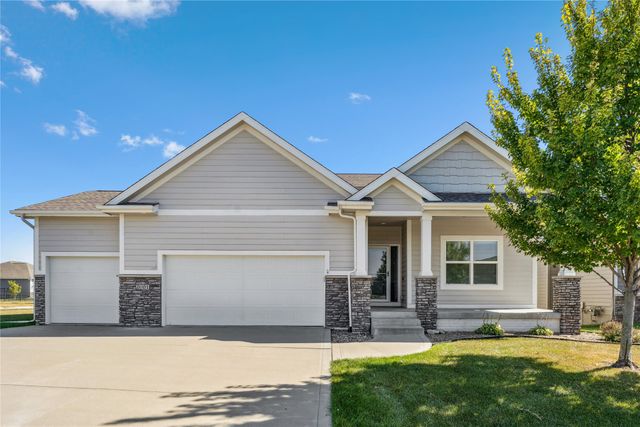 2001 NW Reinhart Drive, Ankeny, IA 50023