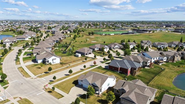 2001 NW Reinhart Drive, Ankeny, IA 50023
