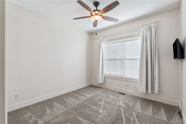 2001 NW Reinhart Drive, Ankeny, IA 50023