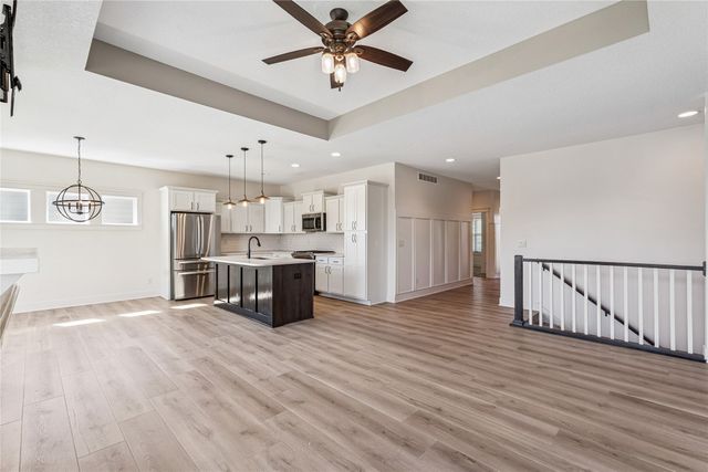 2001 NW Reinhart Drive, Ankeny, IA 50023