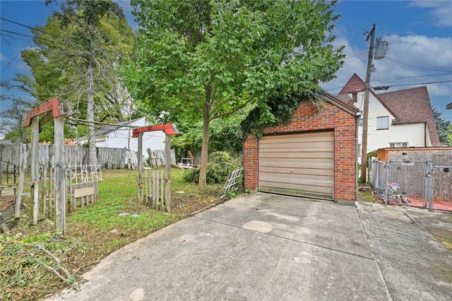 1606 Benson Drive, Dayton, OH 45406