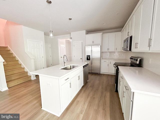 11535 BEACON HILL CT, Swan Point, MD 20645
