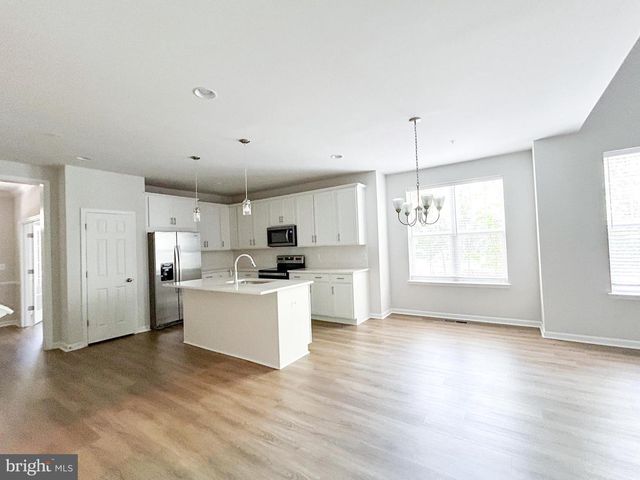 11535 BEACON HILL CT, Swan Point, MD 20645