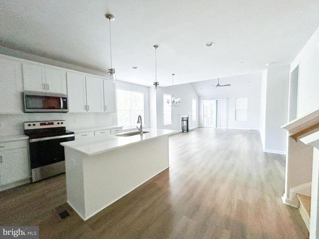 11535 BEACON HILL CT, Swan Point, MD 20645