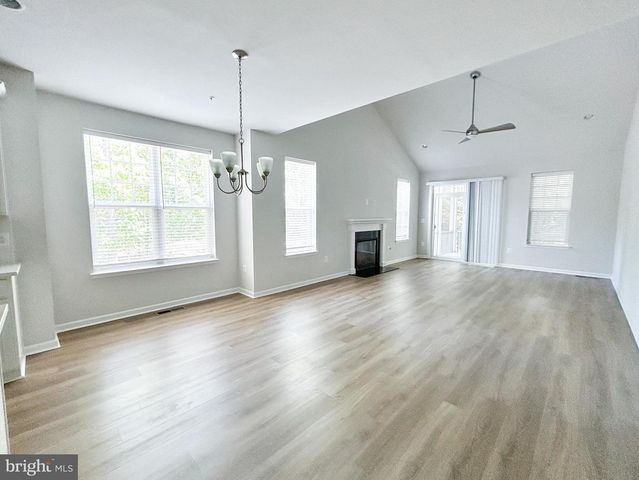 11535 BEACON HILL CT, Swan Point, MD 20645