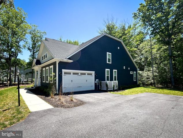 11535 BEACON HILL CT, Swan Point, MD 20645