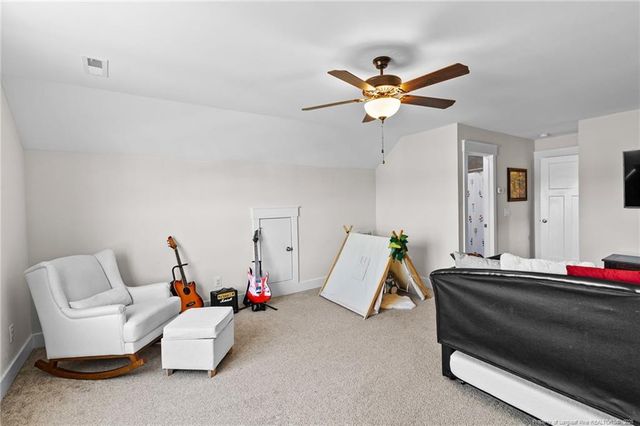 1423 Creekwood Road, Hope Mills, NC 28348