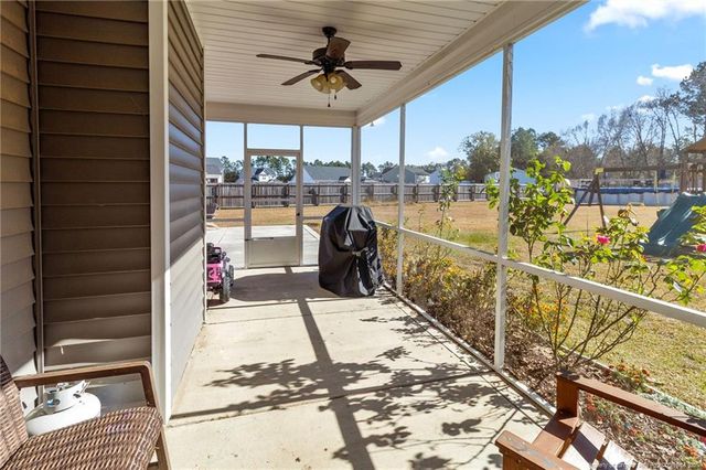 1423 Creekwood Road, Hope Mills, NC 28348