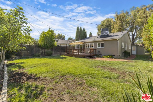 22041 Providencia Street, Woodland Hills (los Angeles), CA 91364