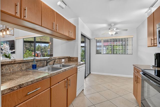 327 NW 36TH Avenue, Deerfield Beach, FL 33442