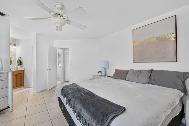 327 NW 36TH Avenue, Deerfield Beach, FL 33442