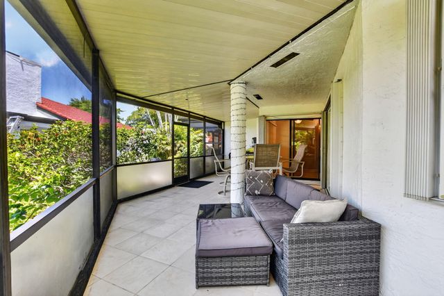 327 NW 36TH Avenue, Deerfield Beach, FL 33442