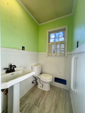 110 S Garrett Street, Siloam Springs, AR 72761