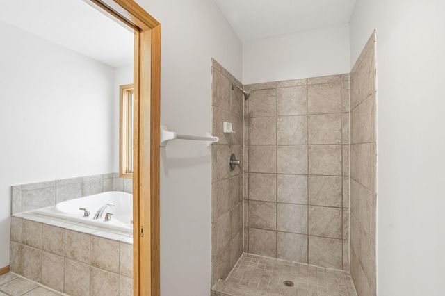 2824 87th Trail N, Brooklyn Park, MN 55443