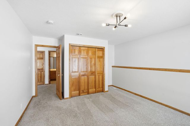 2824 87th Trail N, Brooklyn Park, MN 55443