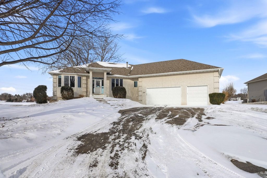 2824 87th Trail N, Brooklyn Park, MN 55443