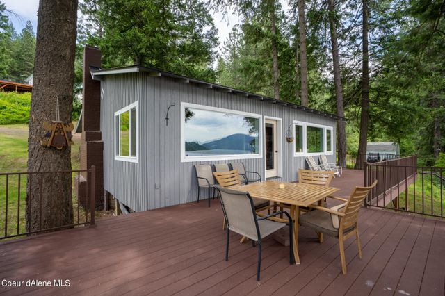 13275 N Nannas Nook LN, Hayden, ID 83835