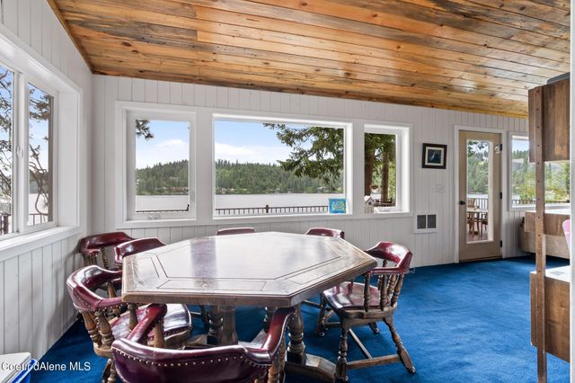 13275 N Nannas Nook LN, Hayden, ID 83835