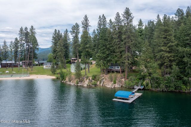 13275 N Nannas Nook LN, Hayden, ID 83835
