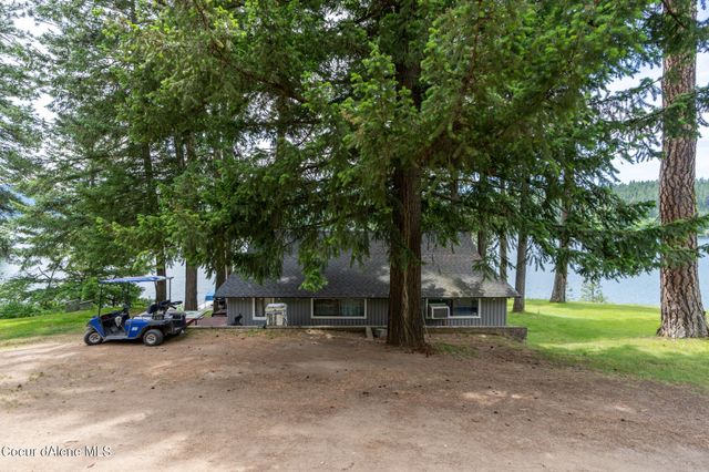 13275 N Nannas Nook LN, Hayden, ID 83835