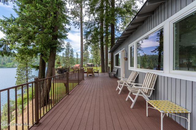 13275 N Nannas Nook LN, Hayden, ID 83835