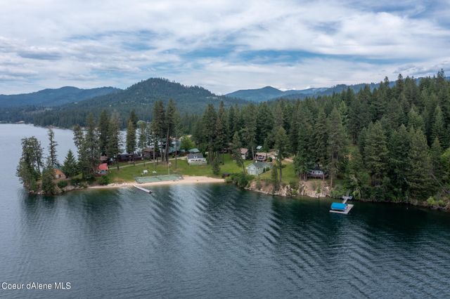 13275 N Nannas Nook LN, Hayden, ID 83835