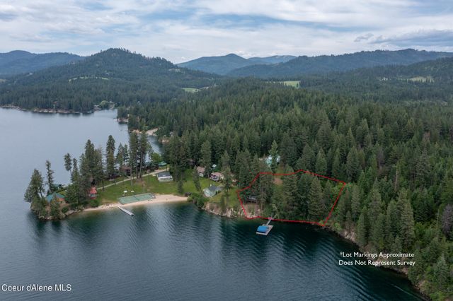 13275 N Nannas Nook LN, Hayden, ID 83835
