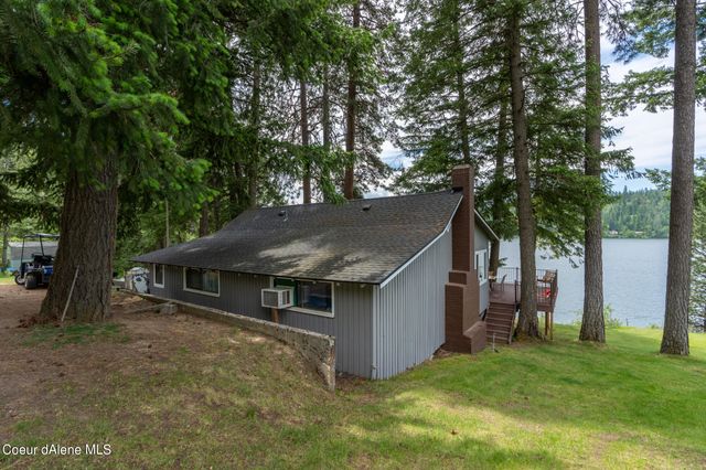 13275 N Nannas Nook LN, Hayden, ID 83835