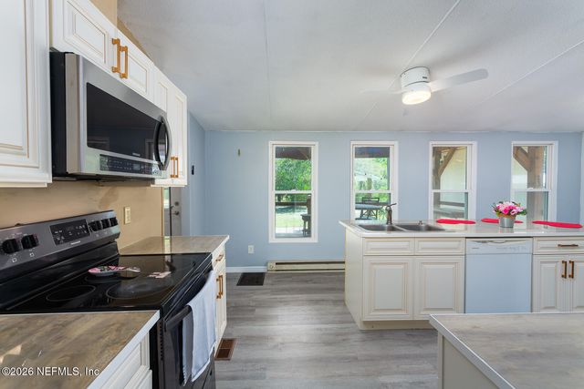 374 BEECHER SPRINGS Road, Crescent City, FL 32112