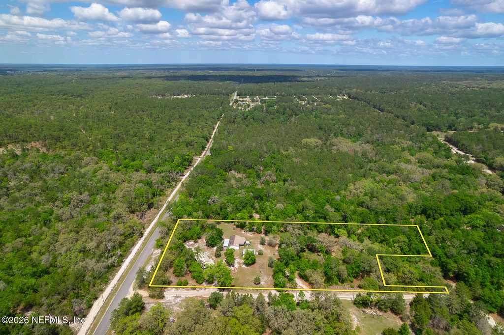 374 BEECHER SPRINGS Road, Crescent City, FL 32112