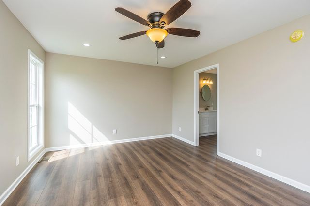 100 Park Ridge Drive, Paris, KY 40361