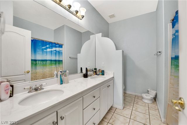 3016 Palace Gate Court, Las Vegas, NV 89117