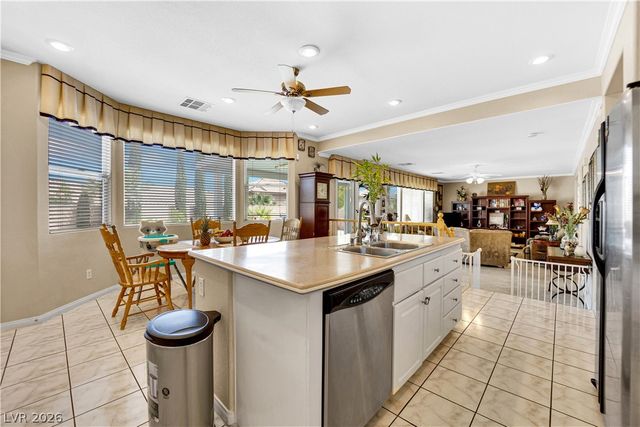 3016 Palace Gate Court, Las Vegas, NV 89117